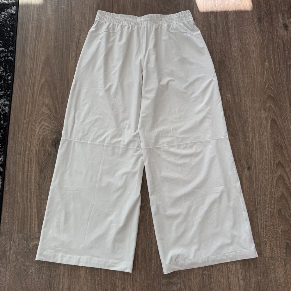 Lululemon Swift Mid Rise Wide Leg Pants | Size 14 - Picture 6 of 15